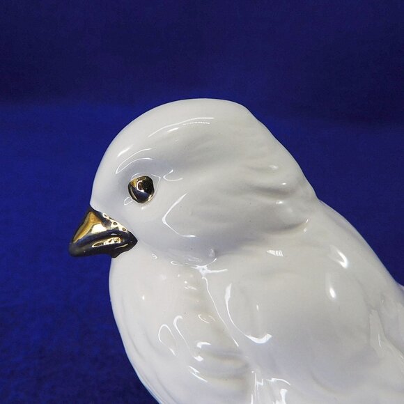 Vintage Goebel White Porcelain Bird Figurine With Gold Accents W. Germany - Picture 4 of 11